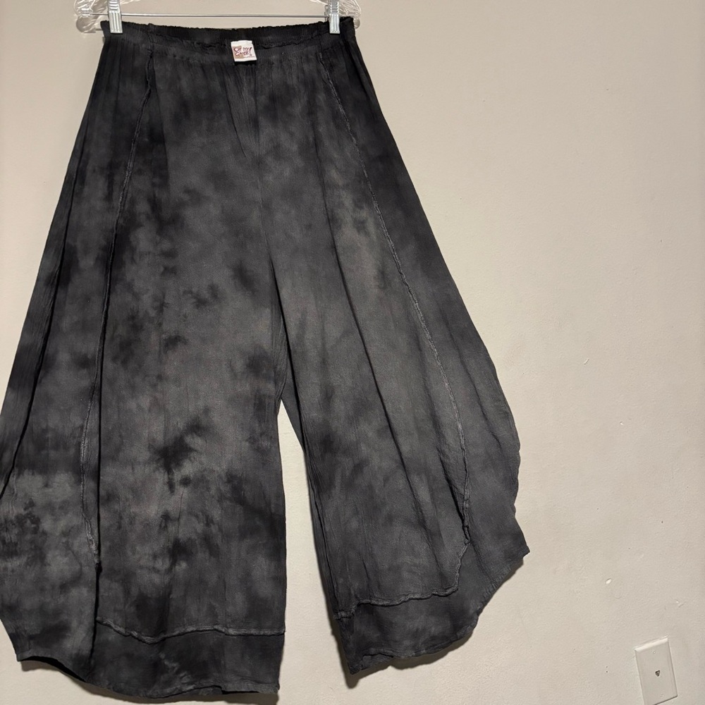 Oh My Gauze! Charcoal Pants View 3